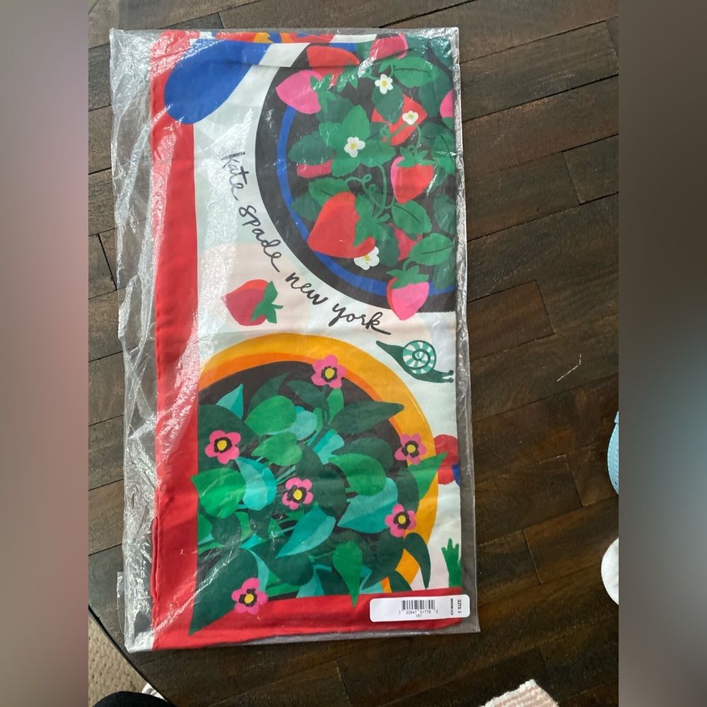Kate Spade New York Silk Scarf Herbarium - Picture 4 of 5